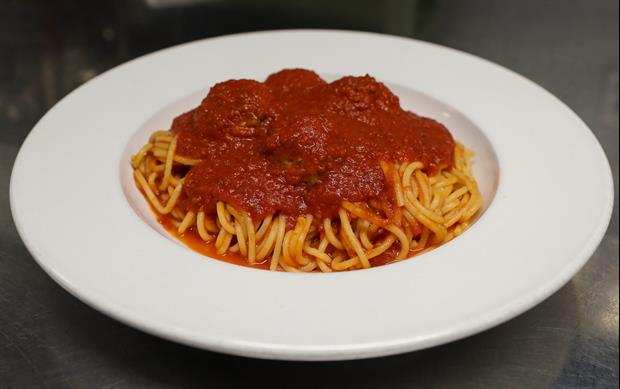 Twitter Lists All MLB Stadiums Allowing You To Bring In Gallon Ziploc Bag Of Spaghetti