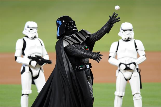 MLB Player's Star Wars Themed Bat Going Viral On 'May The Fourth'