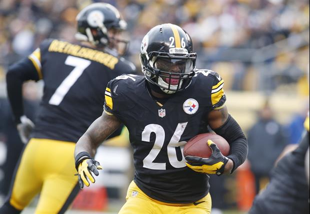 Steelers RB Holdout Le'Veon Bell Went Jet Skiing In Miami On Monday