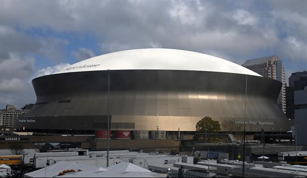 There's A Fire On Roof Of Caesar’s Superdome