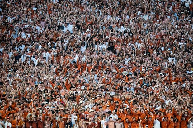 SEC Fines Texas $250,000 For Fans Throwing Trash Onto The Field During ...