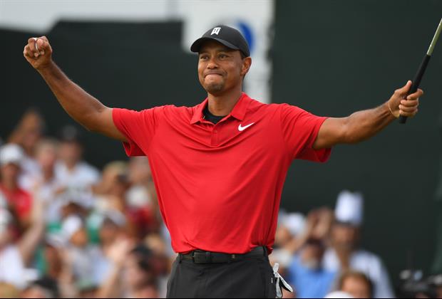 Love This Dude Doing Snow Angels In One of The Bunkers After Tiger Woods Win