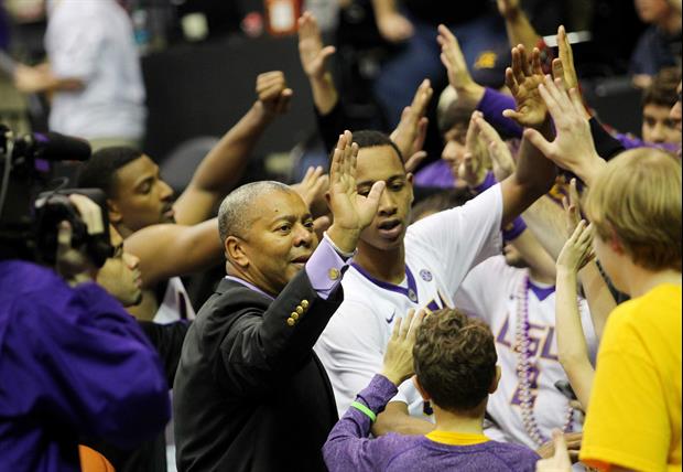 LSU Holds On To Beat South Carolina 64-58