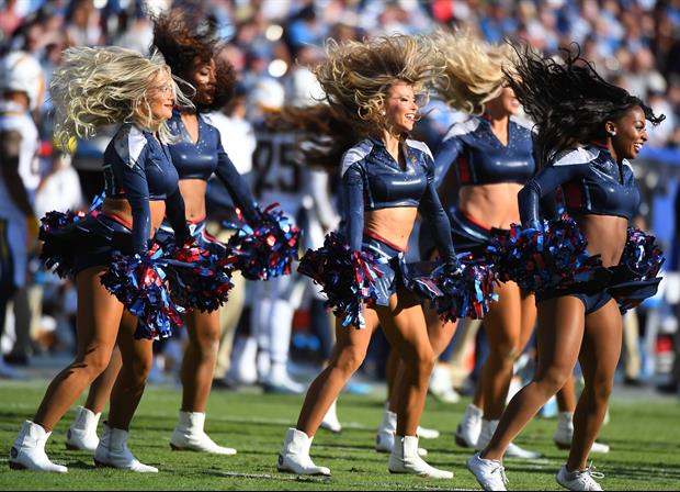 Check out this Tennessee Titans cheerleader make an impressive catch on a punt that floated out of b
