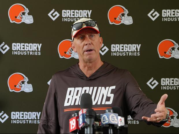 Browns Coach Todd Monken On The Dae’Quan Wright: “Man, Isn’t This Shit Crazy?”