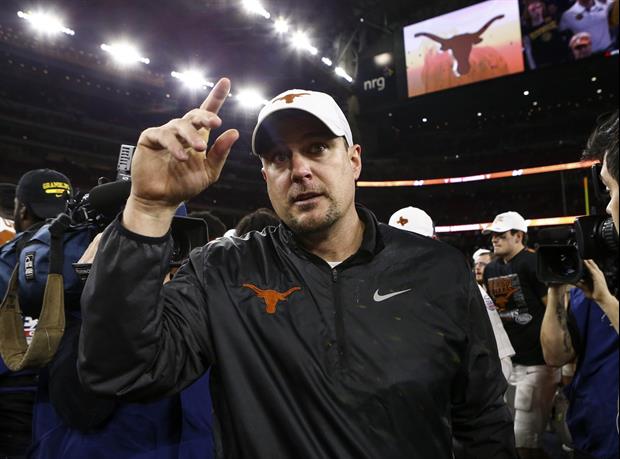 Here's How Tom Herman's Wife Michelle Responded To Zach Smith's Attack...........