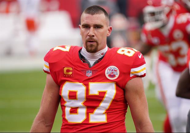 Here's What It's Like To Be On the Golf Course With Chiefs Star Travis Kelce