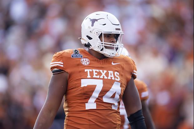 Texas' Trevor Goosby Receives Injury Diagnosis After Scary Non-Contact Injury
