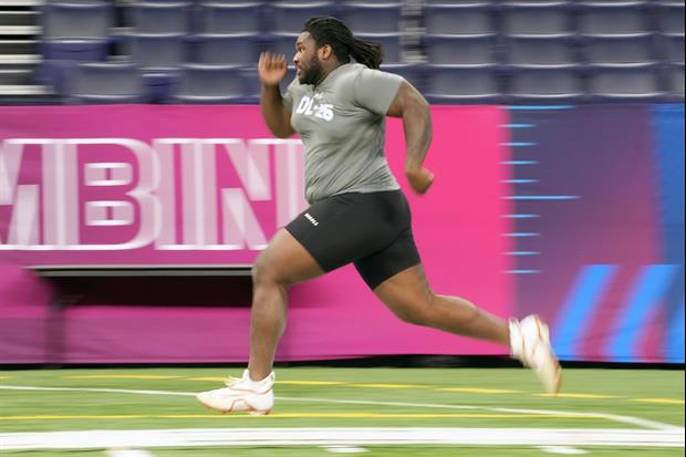 NFL Fans Wowed By 366-Pound Lineman's 40-Yard Dash Time
