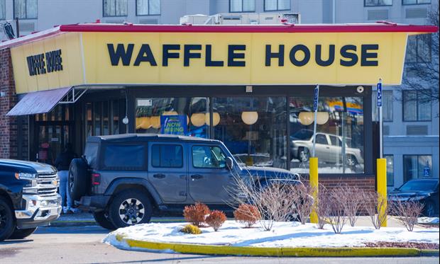 5-Star O-Lineman Led His Team Onto the Field With a Waffle House Flag